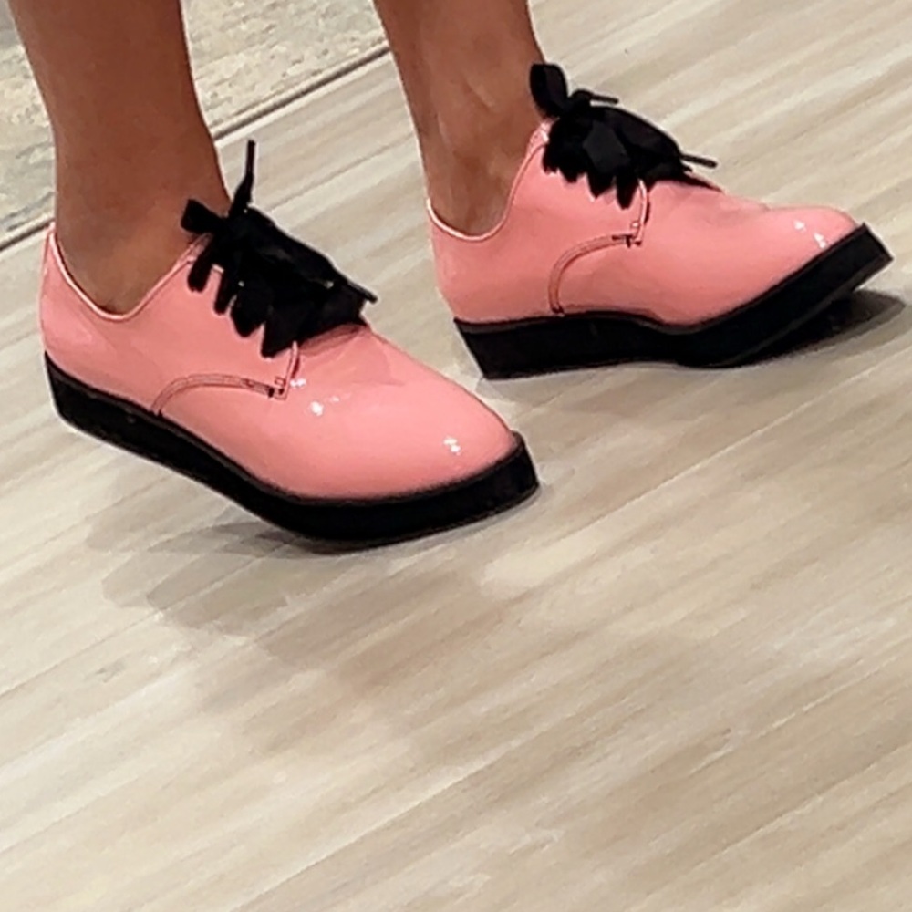 H&M Pink Platform Lace-Up Shoes with Black Soles - Picture 12 of 12